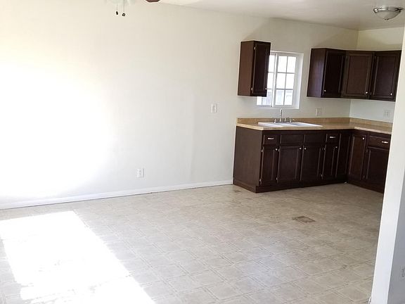4th image of 3723 Dozier St