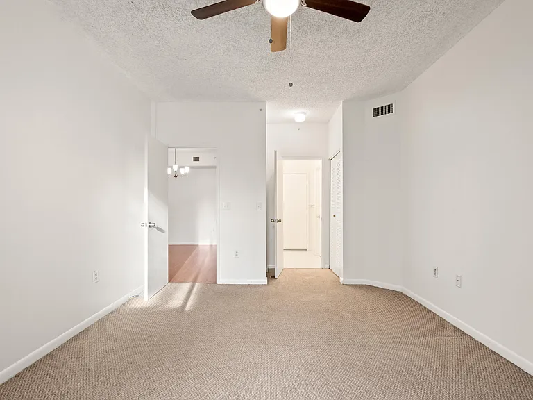 6960 SW 39th St #E205 — Photo 11