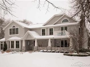 607 Middlesex Rd, Grosse Pointe Park, MI 48230