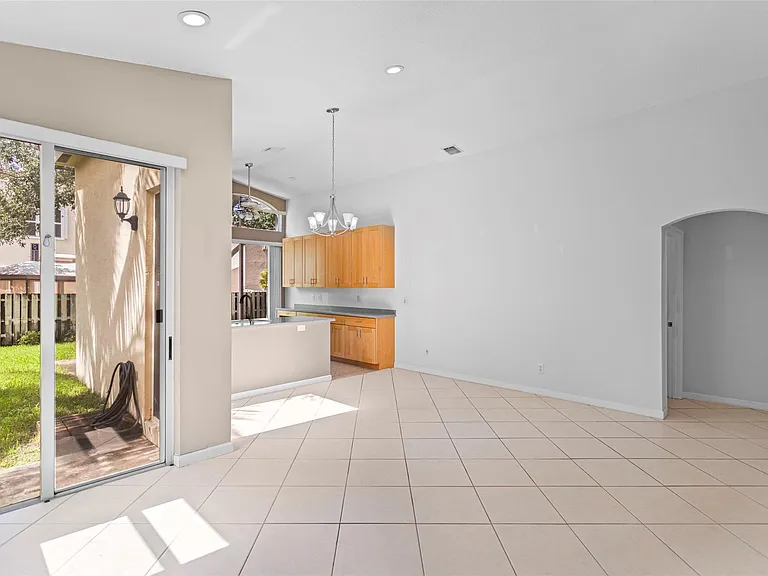 15250 SW 49th Ct — Photo 6