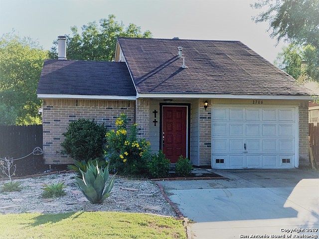1st image of 2706 Mud Lake Dr