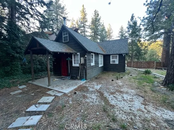1765 Twin Lakes Dr, Wrightwood, CA 92397