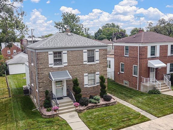 2nd image of 8439 S Hoyne Ave
