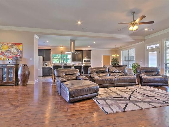 5th image of 812 Pintail Ct