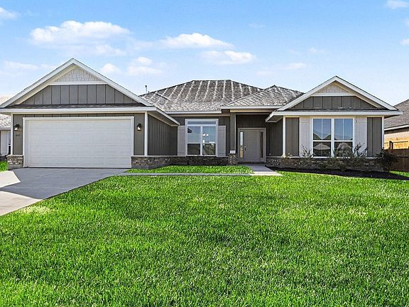 2nd image of 640 Greystone Ln