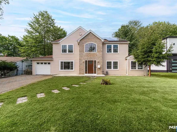 347 5th Avenue, River Edge, NJ 07661