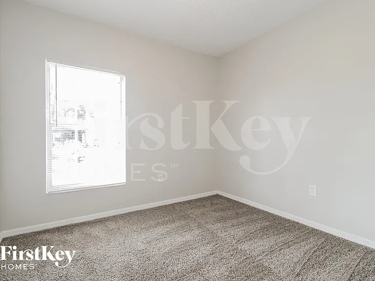 102 Flint St — Photo 13