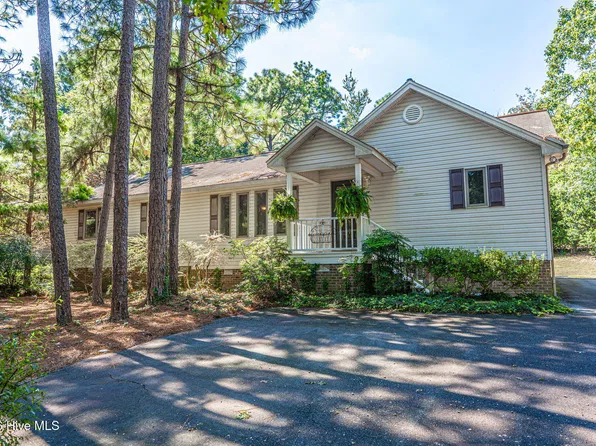 104 Cottage Grove Lane, Seven Lakes, NC 27376