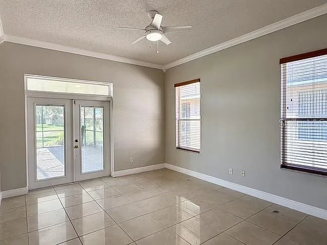 2300 The Oaks Blvd — Photo 21
