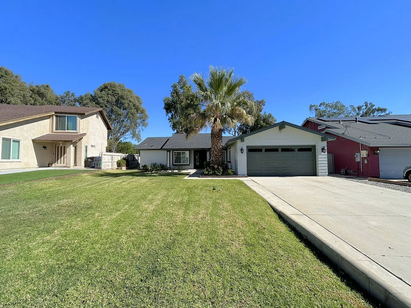 Beautiful Single-Story 4-Bedroom Home in Moreno Valley! — Photo 2