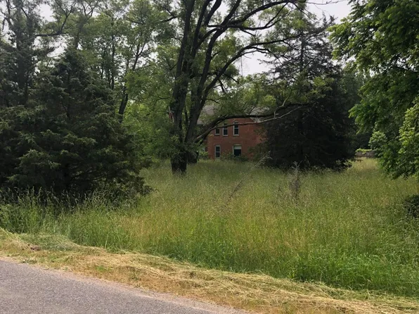 59371 4th Ave, Grand Junction, MI 49056