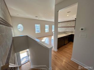 552 Middlesex Ave #562, Metuchen, NJ 08840