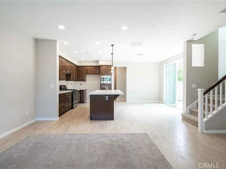 20328 Paseo Las Olivas — Photo 9