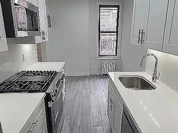 35-34 84th St #32, Jackson Heights, NY 11372