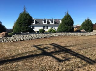 15840 Oceanview Dr, Brookings, OR 97415