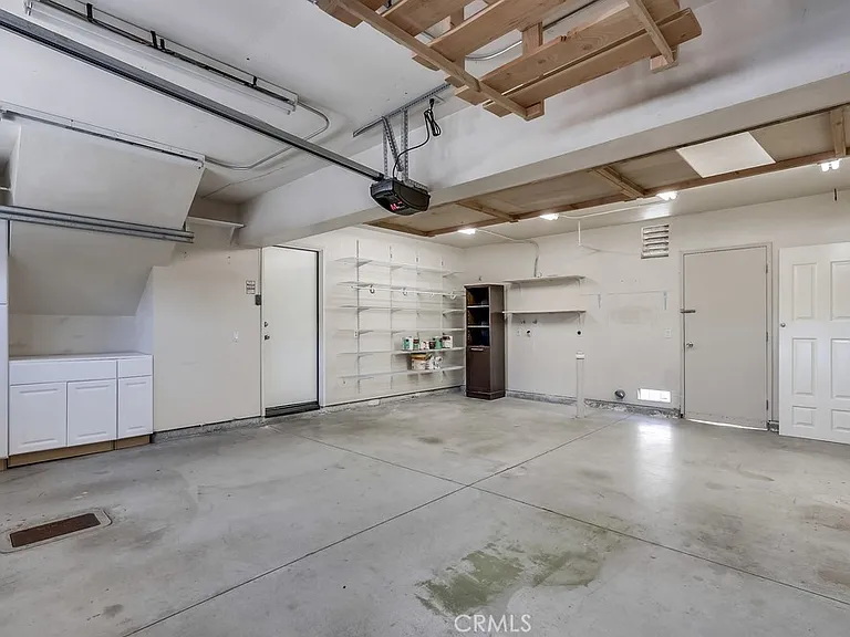 7 Enfilade Ave — Photo 12