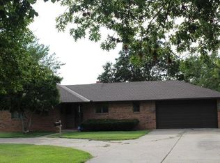 2950 Hutton Rd, Kansas City, KS 66109