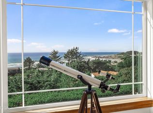 350 Hill Ct, Yachats, OR 97498