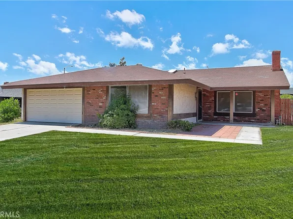 10349 Brookway Pl, Riverside, CA 92505