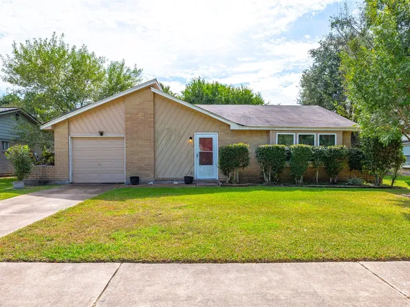 2515 Knoxville Dr, League City, TX 77573