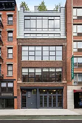 88 Clinton Street in Lower East Side