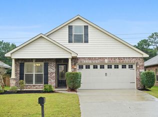 17255 Palm Ridge Dr, Diberville, MS 39540