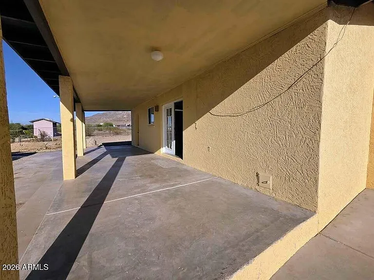 4012 W Carver Rd — Photo 13