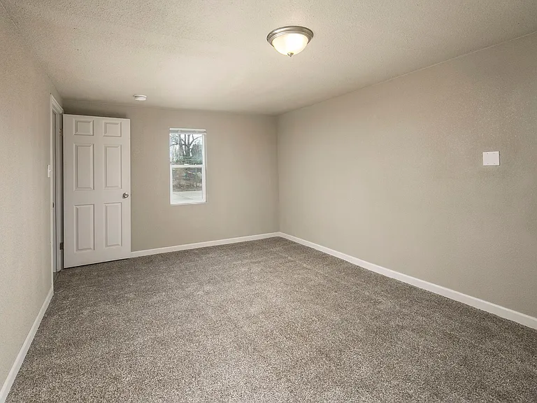 108 S Dorothy Ave — Photo 12