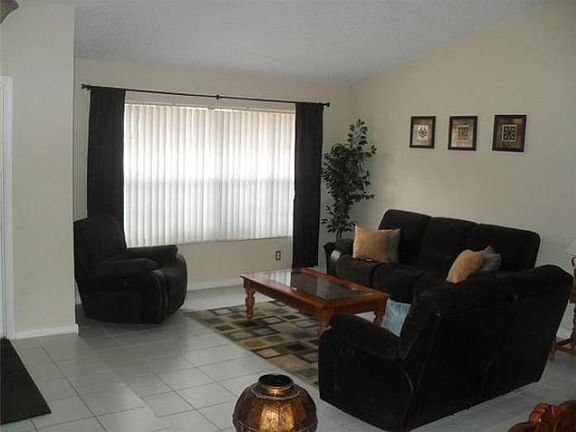 3rd image of 11537 NW 19th Dr