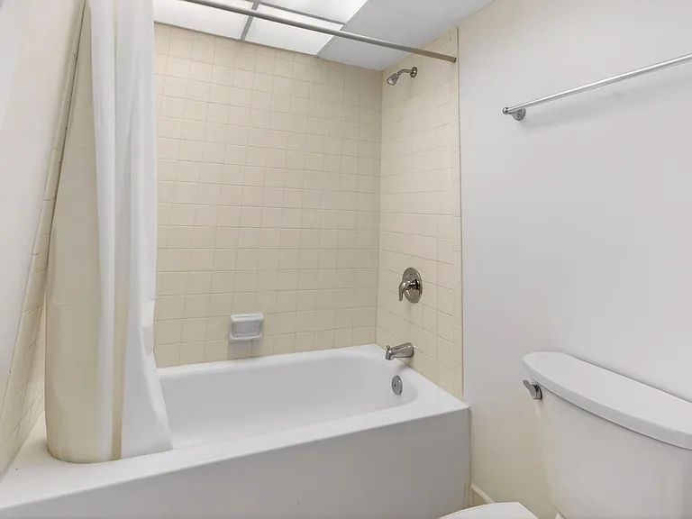 12 Royal Palm Way #501 — Photo 40
