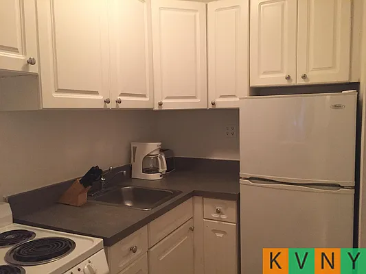 Rented by KVNY Soho | media 10