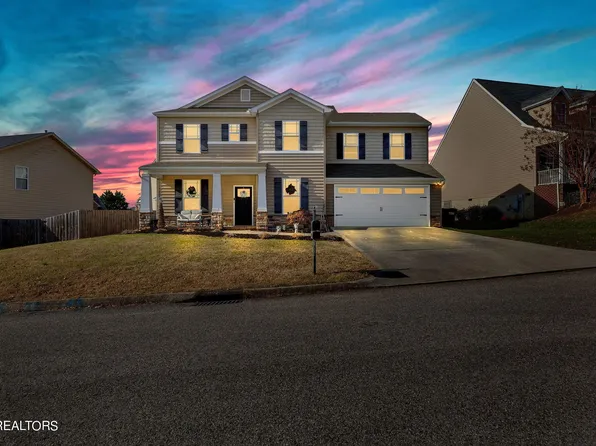 10729 Gable Run Dr, Knoxville, TN 37931