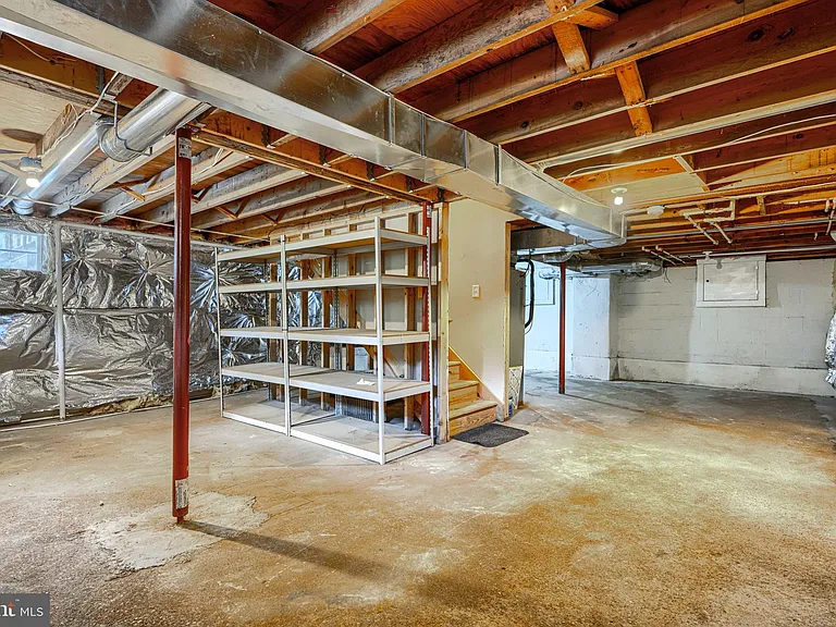 605 N Paradise Rd — Photo 37