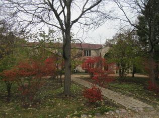 17W420 Hickory Ave, Addison, IL 60101