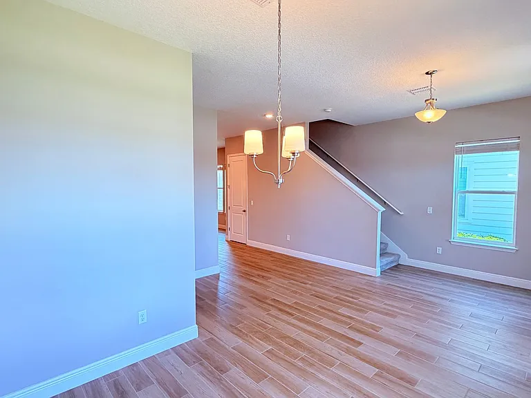 6495 Cyrils Dr — Photo 11