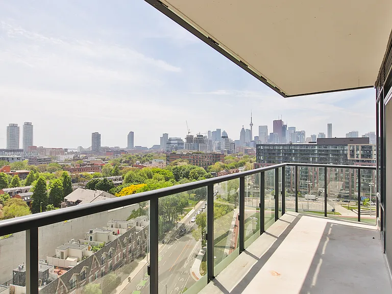 25 Nicholas Ave — Photo 71