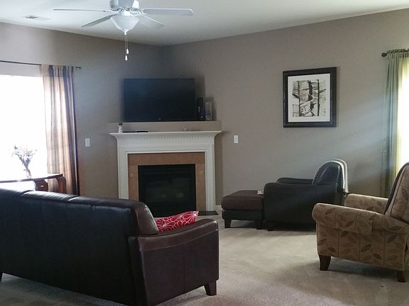 4th image of 294 Hartsfield Forest Dr