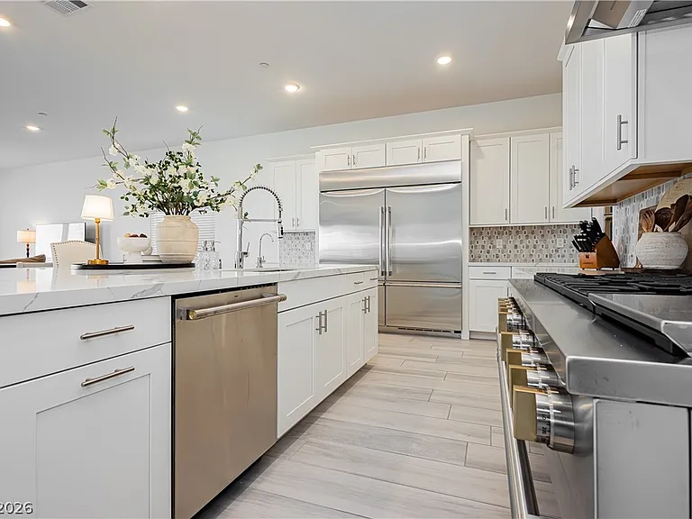 322 Natoire Ct — Photo 11