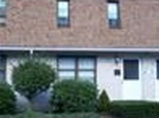 18 Granby Hts, Granby, MA 01033