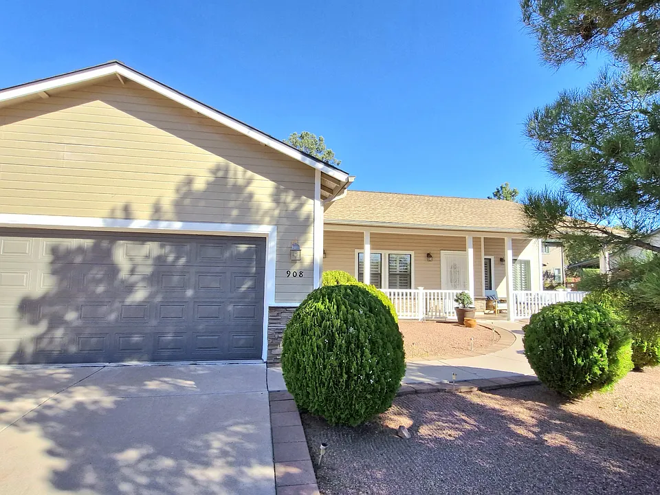 908 W Landmark Trl
