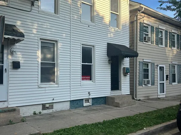92 Pennsylvania Ave, Westminster, MD 21157
