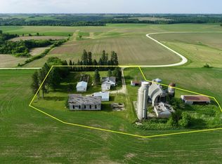 24045 Hartwood Dr, Lewiston, MN 55952