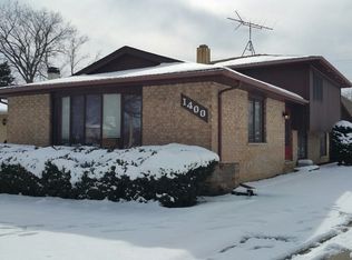 1400 Oxford Rd, Des Plaines, IL 60018