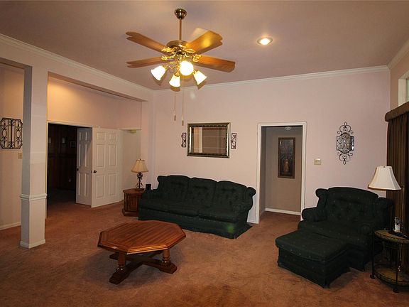 4th image of 1804 Avenue L