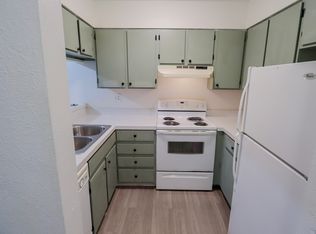 812 City Park Ave APT 105, Fort Collins, CO 80521