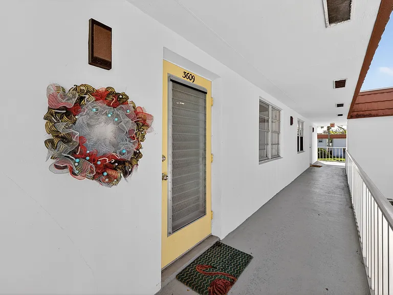 1225 NW 21st St #36-3609 — Photo 4