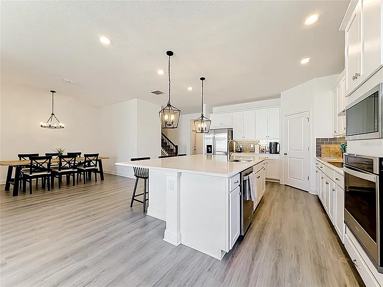 4485 Davos Dr — Photo 19