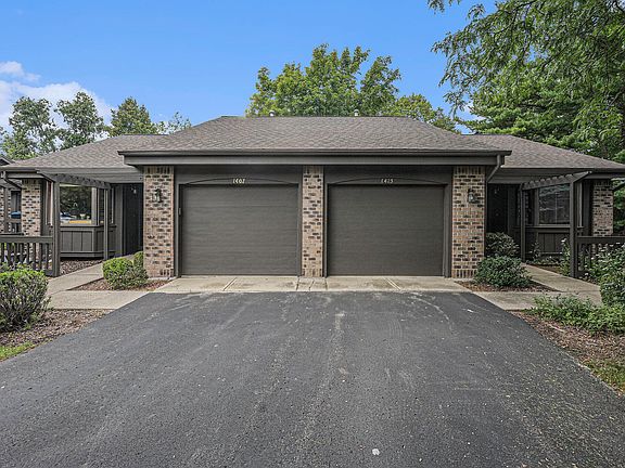 2nd image of 1407 Suncrest Dr NE