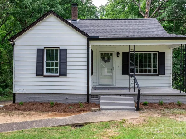 112 10th Ave SE, Hickory, NC 28602