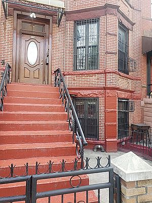 2nd image of 426 51st St #2